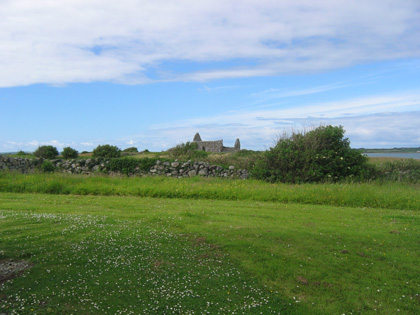 St Senan's Oratory from a distance