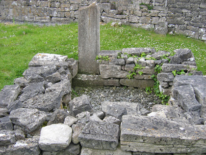 West Cross and Altar (2)